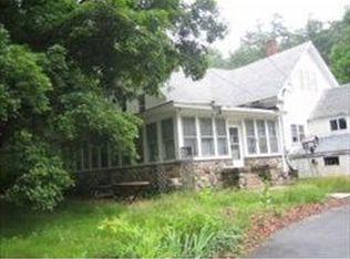 372 Windham Rd, Pelham, NH 03076