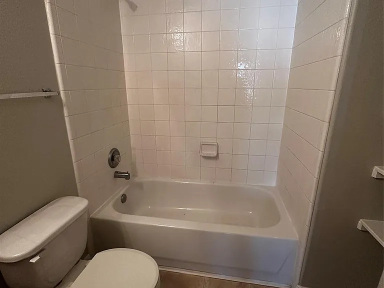 4919 Kasos Isle Dr — Photo 21