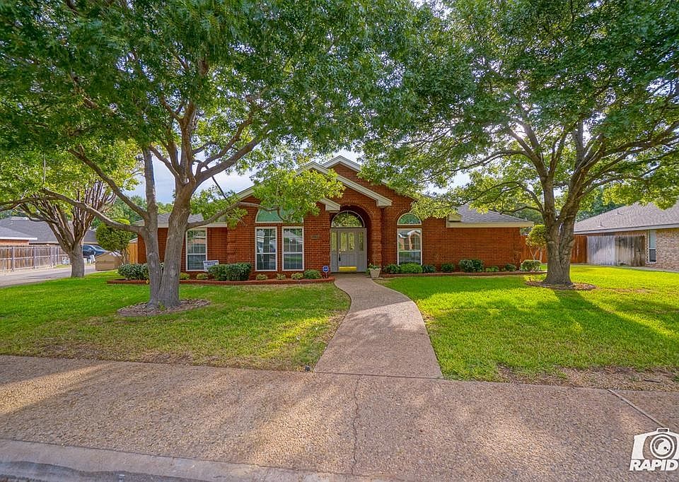 1st image of 4708 Mimosa Ct