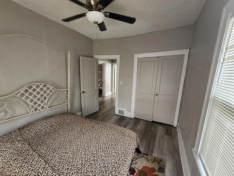 3227 E Overlook Rd — Photo 8