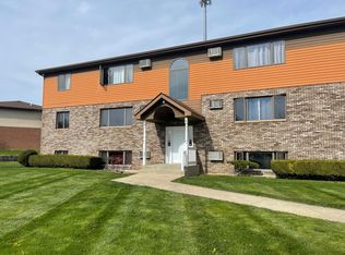 4 Todd Ct APT 3, Manteno, IL 60950