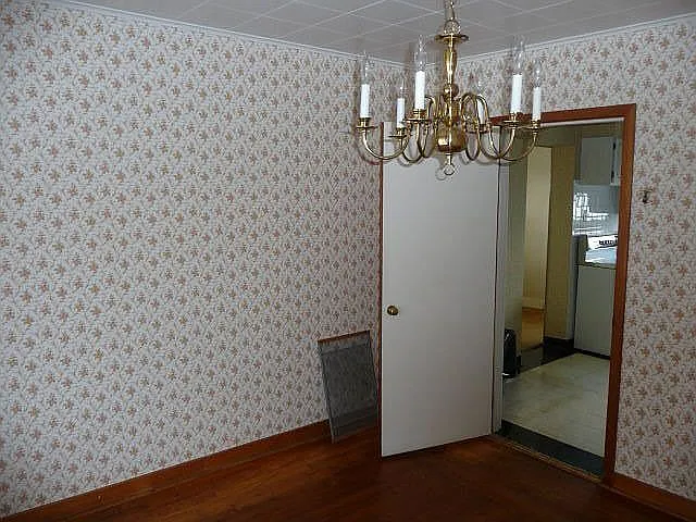 1618 Cedar Ave photo 1