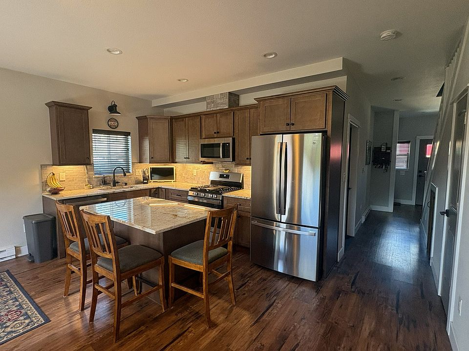 1st image of 520 W 4th St Unit 2