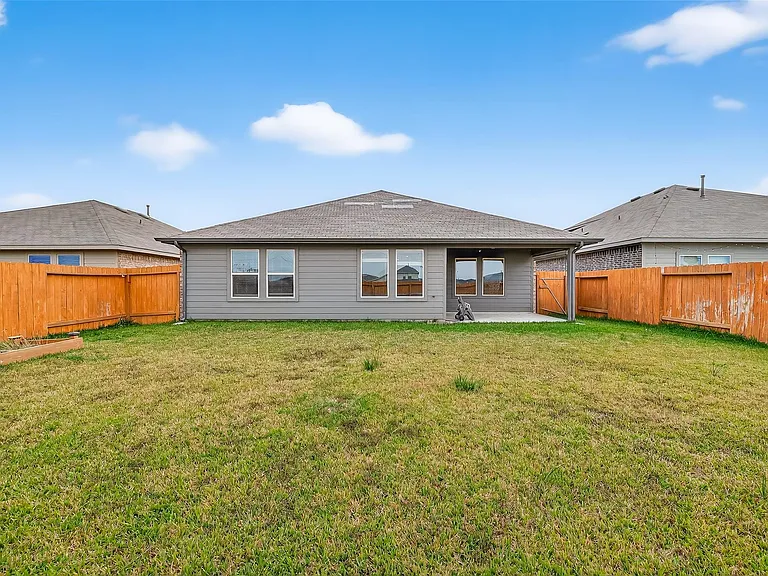 20926 Belmont Village Way — Photo 47