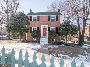 5725 16th St N, Arlington, VA 22205