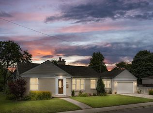 101 Montgomery Ln, Glenview, IL