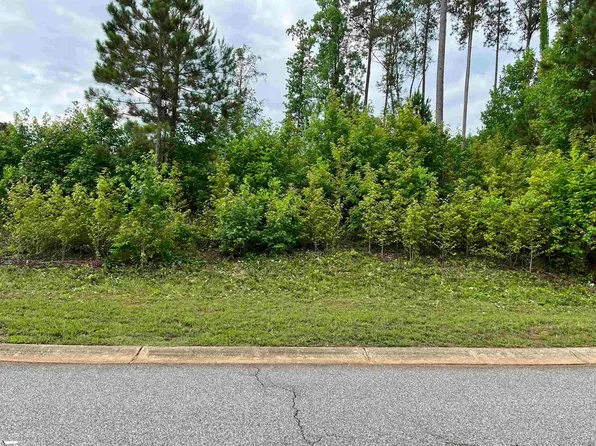 104 Lord Byron Ln, Travelers Rest, SC 29690