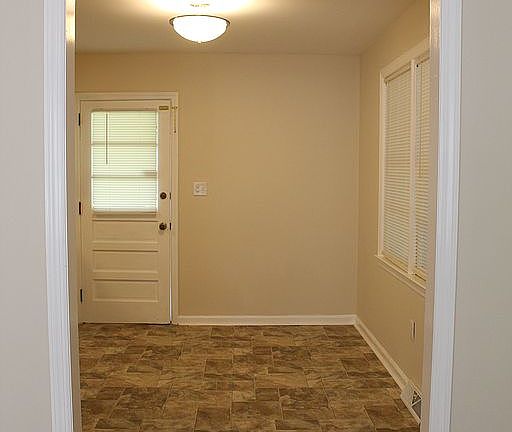 LR to Kitchen eating area   