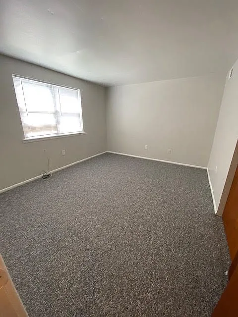 7840 Hasbrook Ave — Photo 4