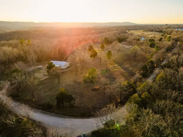 1319 Marion County 8036, Peel, AR 72668