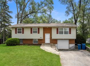 6611 Valley View Rd, Franklin Park, IL 60133