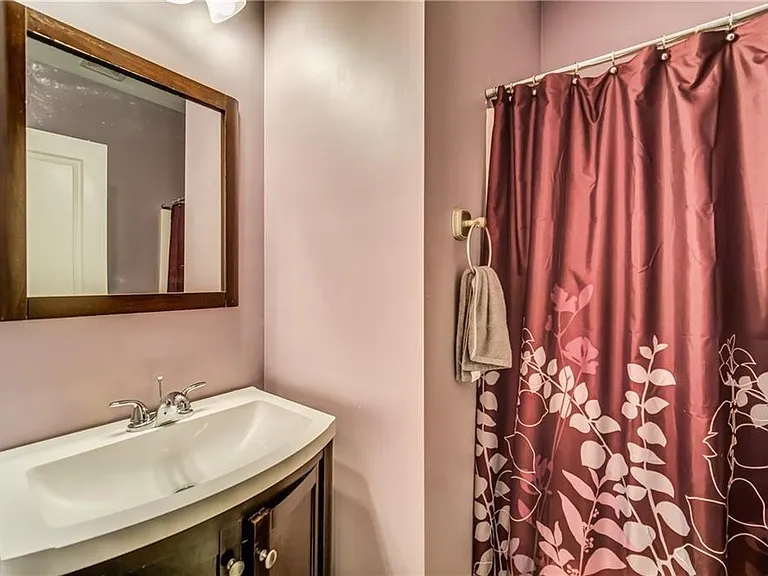 224 W Marietta St — Photo 12