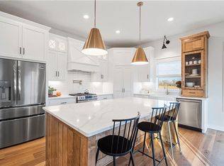 19013 188th Ter, Spring Hill, KS 66083