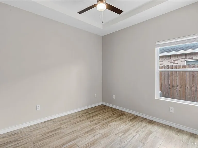 2809 E Israel Ave #1 — Photo 12