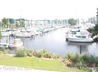 2212 Harbourside Dr, New Bern, NC 28560