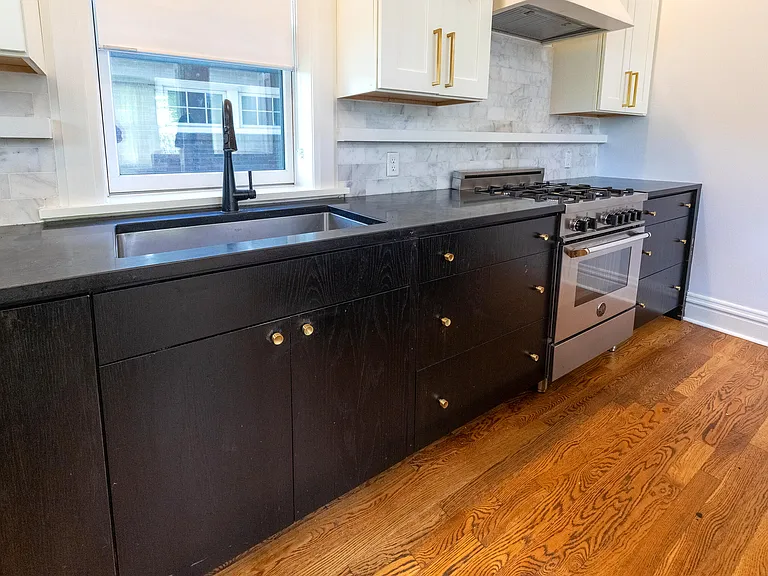 7118 Pershing Ave — Photo 6
