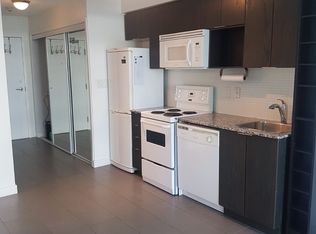 15 Fort York Blvd UNIT 1009, Toronto, ON M5V 3Y4