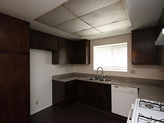 5th image of 122 N Primrose Ave #D