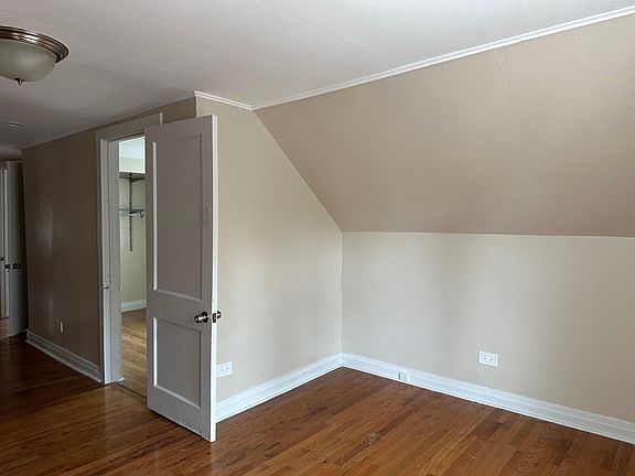 2nd image of 4109 N Western Ave #2