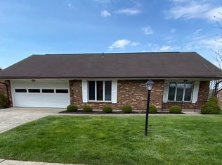 520 Archer Ln, Springfield, OH 45503