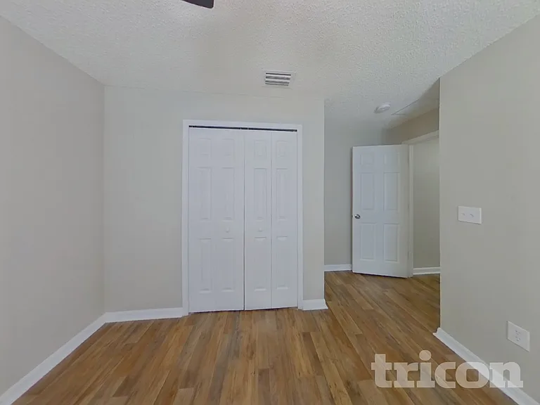11749 Lynmoor Dr — Photo 10