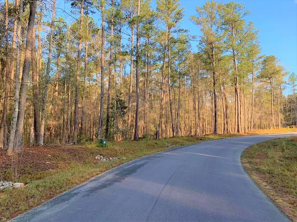 123 Deal Dr, Lagrange, GA 30240