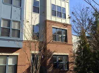 12169 Waveland St, Fairfax, VA 22033