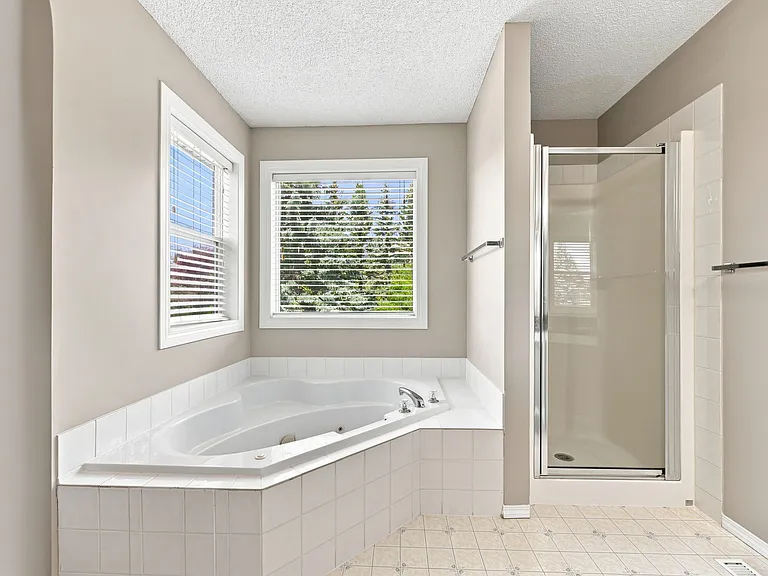 110 Sienna Park Ter SW — Photo 18