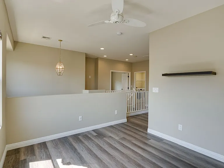 703 Principle Point Ave — Photo 15