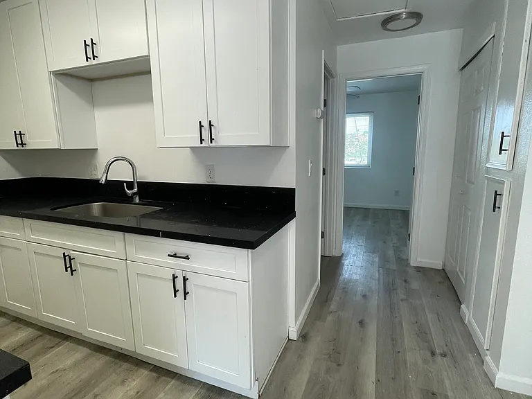 Genesis Apartments — Photo 22