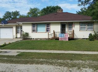 102 Monroe St N, Hazleton, IA 50641