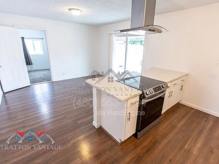 2602 W Columbine Dr — Photo 12