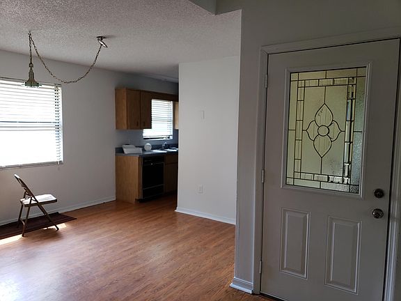 2nd image of 25846 Vero St