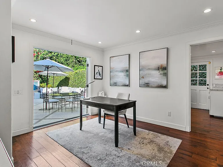 1010 Emerald Bay — Photo 33