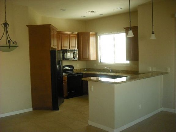 4th image of 4241 N Pebble Creek Pkwy Unit 4