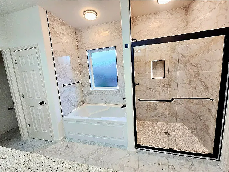 805 Woodridge Cir — Photo 14