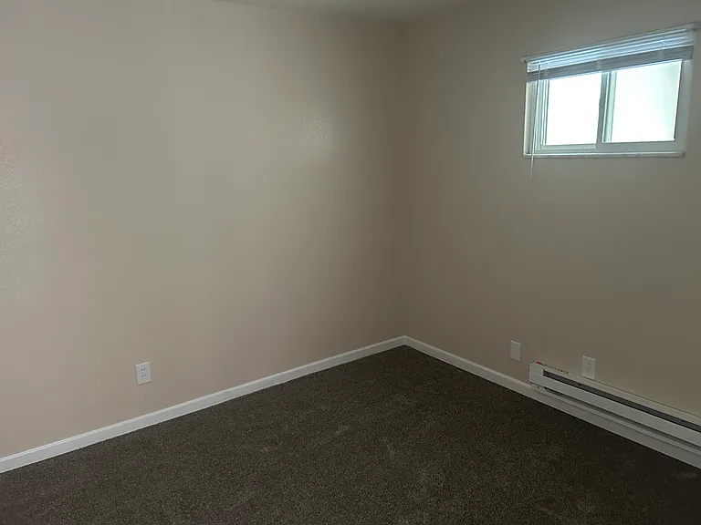 Extra Room - Office