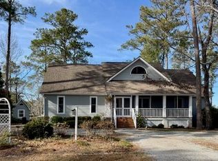 438 Peninsula Dr, Oriental, NC 28571