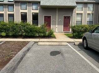 107 Governor Winthrop Rd #107, Somerville, MA 02145