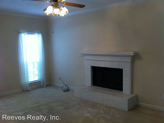3rd image of 1117 Wildwood Ave