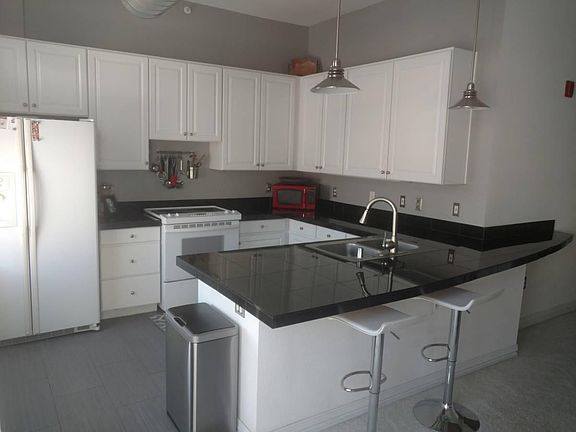 2nd image of 277 North Broadway