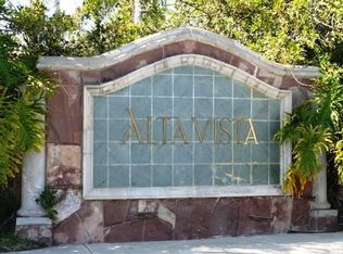 651 Altamira Ct, Vista, CA 92081