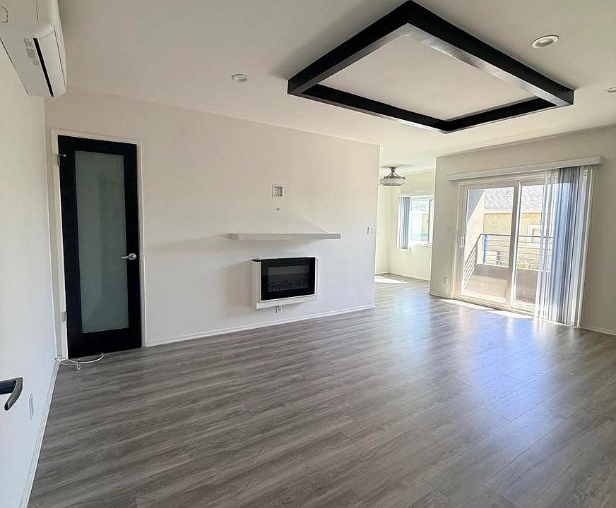 1st image of 11975 Iowa Ave #7