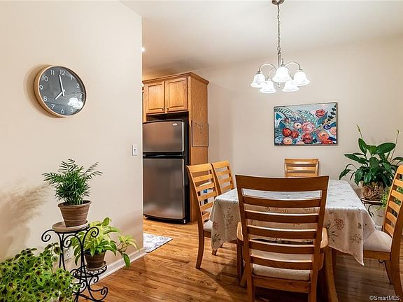 4th image of 86 Cherry Hill Dr #86
