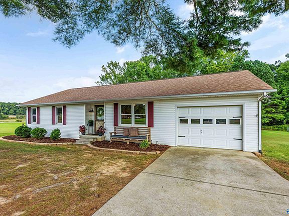 3rd image of 17186 Mooresville Rd
