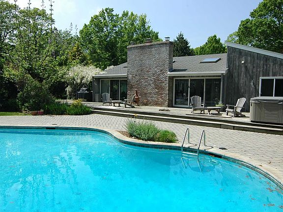 2nd image of 110 Eagle Nest Ct