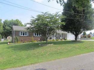 104 Oakwood Dr, Stanford, KY 40484