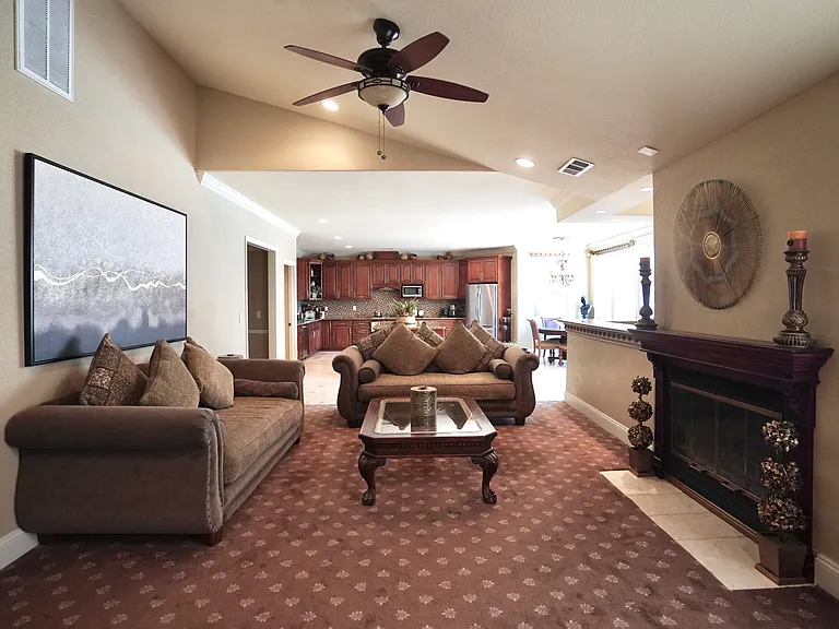 3708 Gouda Ln — Photo 8