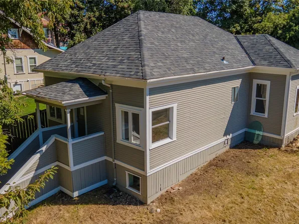 6338 51st Avenue S, Seattle, WA 98118