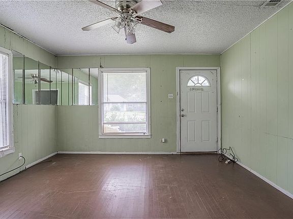 3rd image of 1201 Dartmouth St